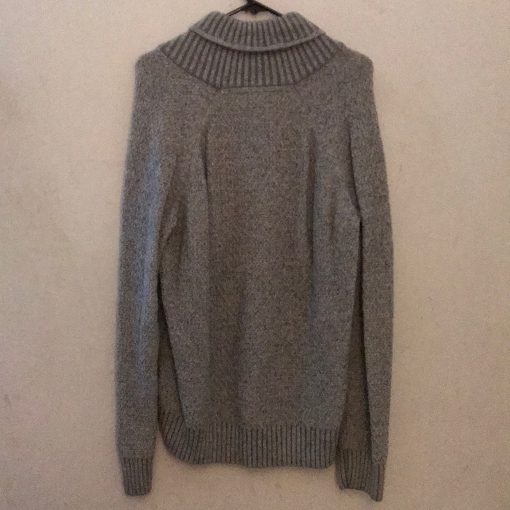 H&M Sweater - Picture 2 of 3